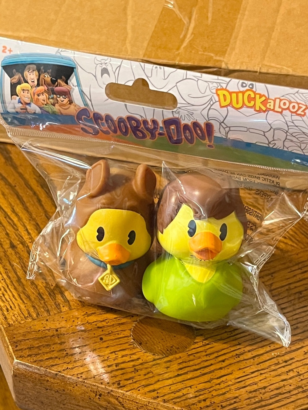 Scooby-Doo Themed Rubber Duckies Set - Shaggy & Scooby Fun!